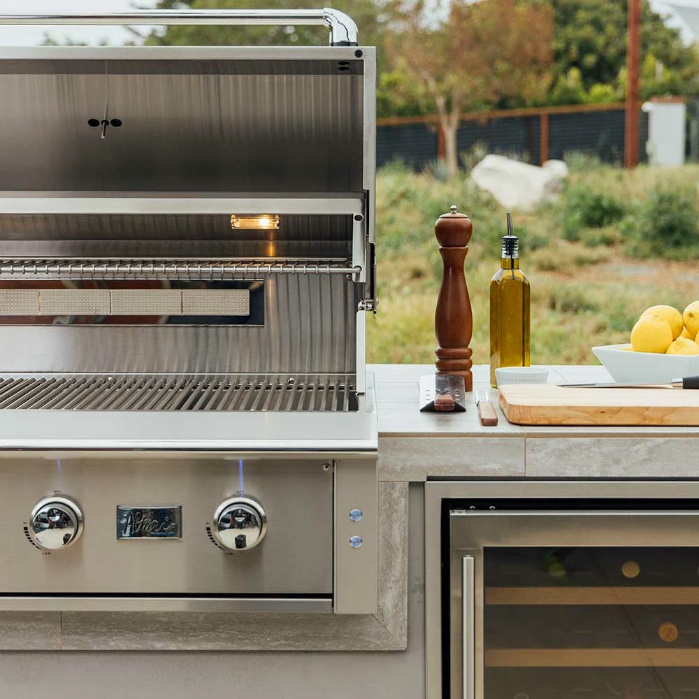 Alturi Grills 36-Inch 3-Burner Freestanding Natural Gas Grill With Stainless Steel Burners And Rear Infrared Burner 6 Alturi Grills 36-Inch 3-Burner Freestanding Natural Gas Grill With Stainless Steel Burners And Rear Infrared Burner - Image 4