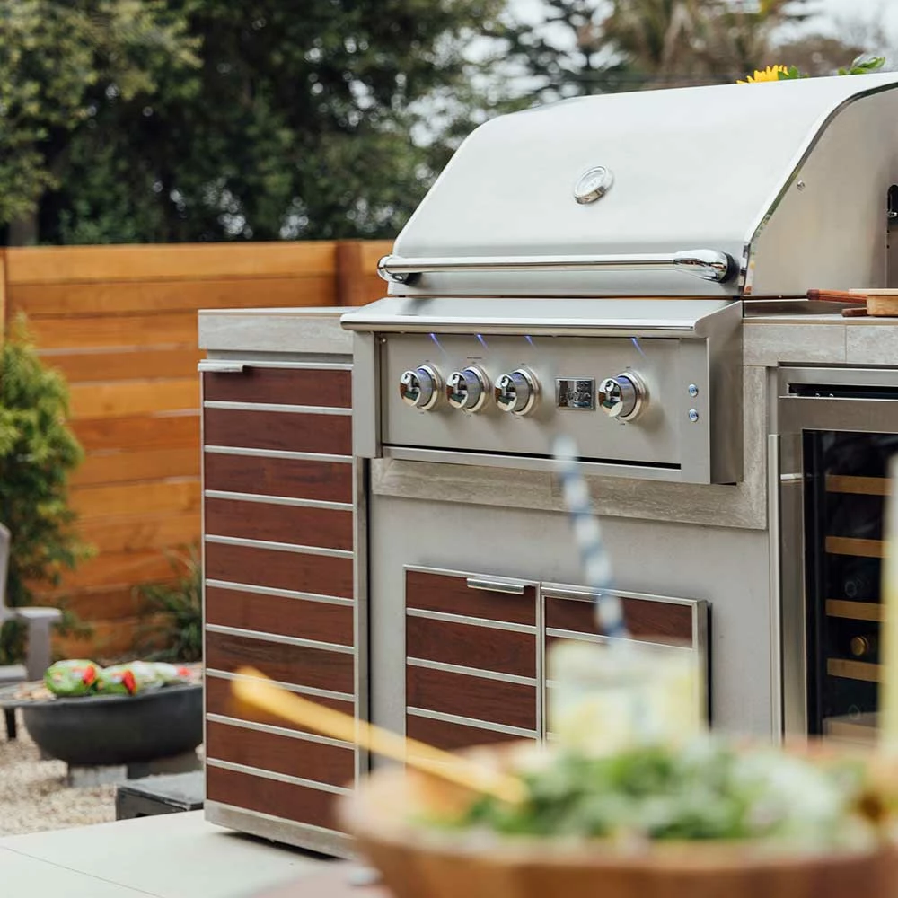 Alturi Grills 36-Inch 3-Burner Freestanding Natural Gas Grill With Stainless Steel Burners And Rear Infrared Burner 5 Alturi Grills 36-Inch 3-Burner Freestanding Natural Gas Grill With Stainless Steel Burners And Rear Infrared Burner - Image 3