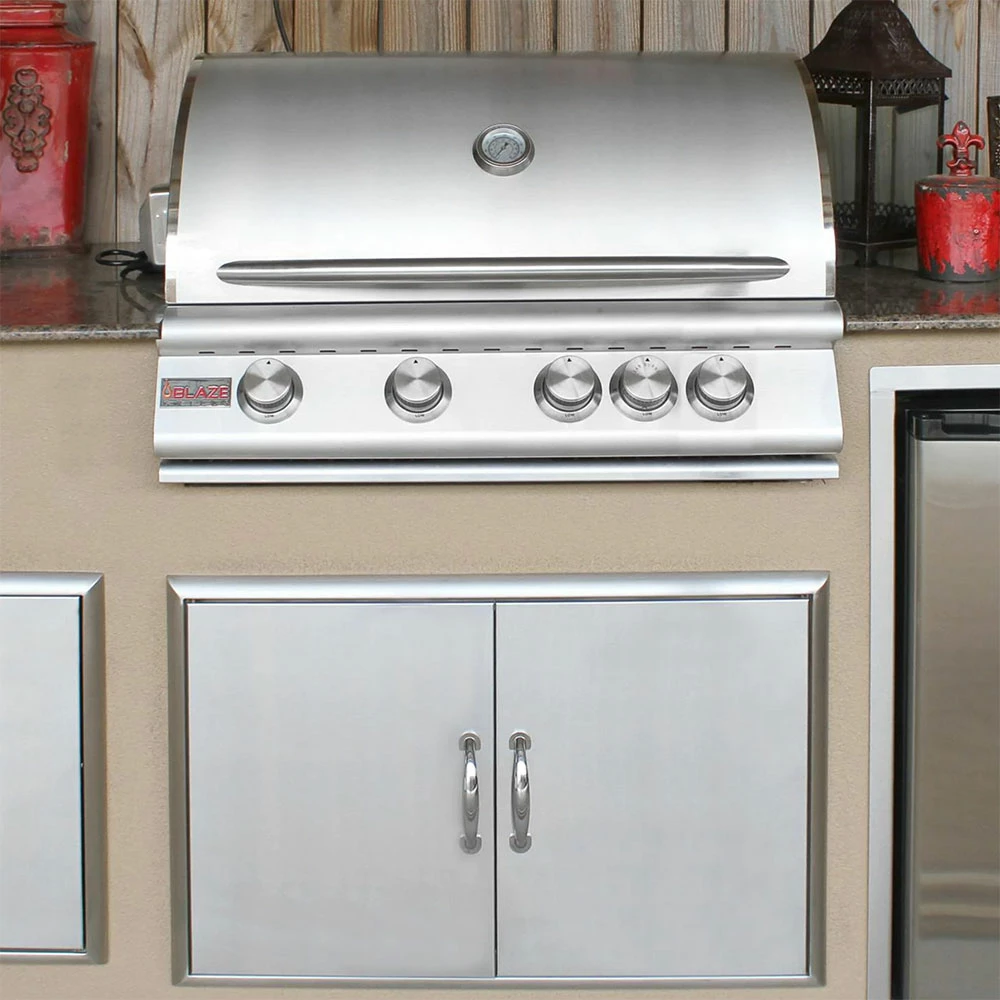 Blaze Grills 34-Inch 4-Burner Built-In Natural Gas Grill 6 Blaze Grills 34-Inch 4-Burner Built-In Natural Gas Grill - Image 4