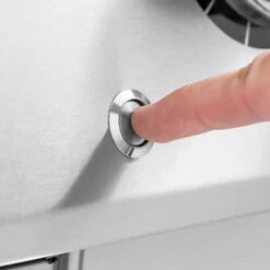 Broil King Regal S520 Commercial 5-Burner Freestanding Natural Gas Grill 21 Broil King Regal S520 Commercial 5-Burner Freestanding Natural Gas Grill -BBQDIRECT Shop Broil King Regal Commercial Series Ignition