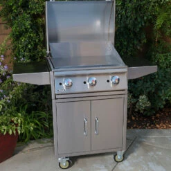 Bull BBQ 24-Inch 3-Burner Freestanding Natural Gas Commercial Style Flat Top Griddle 15 Bull BBQ 24-Inch 3-Burner Freestanding Natural Gas Commercial Style Flat Top Griddle -BBQDIRECT Shop Bull BBQ 24 Inch Freestanding Propane Gas Commercial Style Flattop Griddle 73008 Open Lifestyle