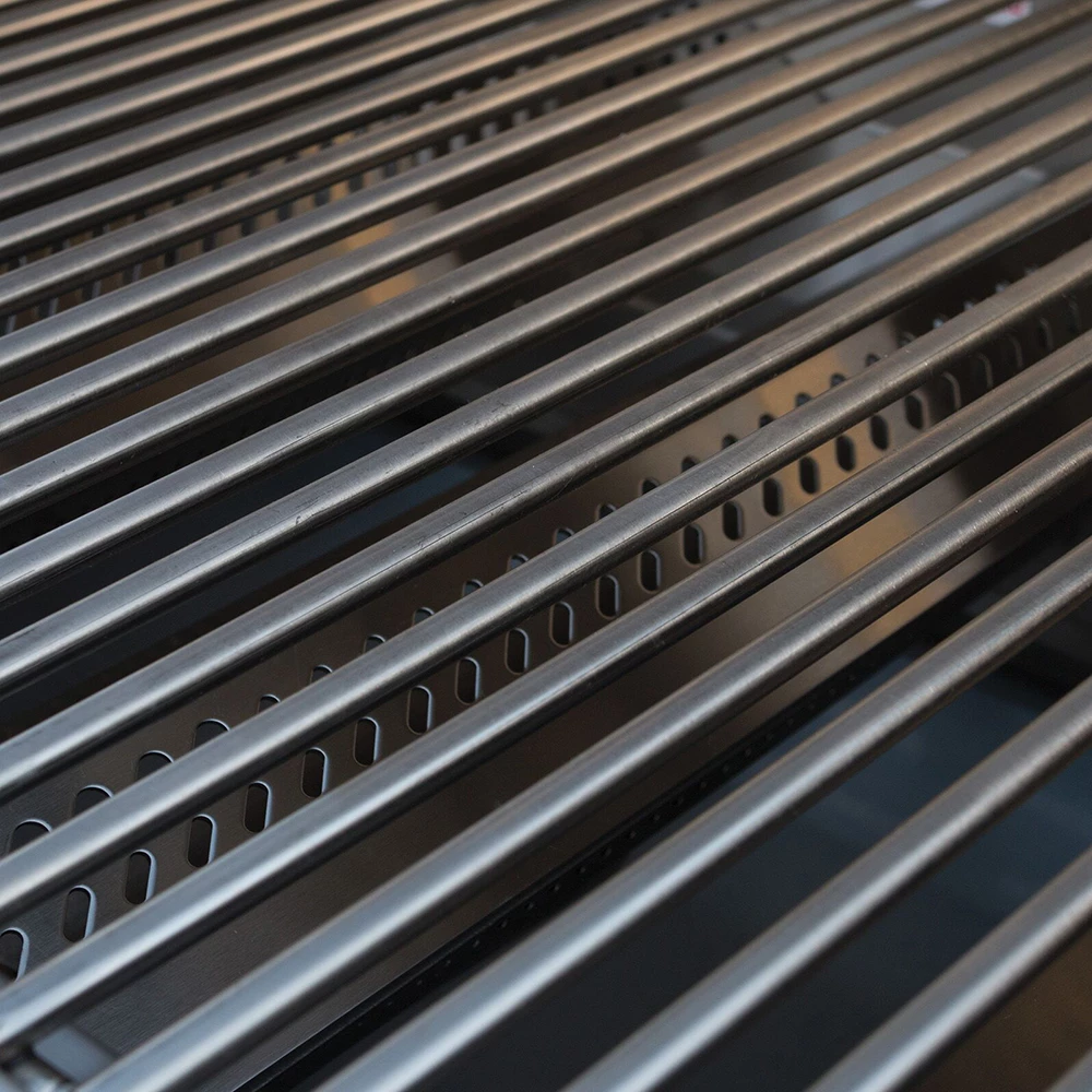 Bull BBQ Steer Premium 25-Inch 3-Burner Built-In Propane Gas Grill 11 Bull BBQ Steer Premium 25-Inch 3-Burner Built-In Propane Gas Grill - Image 9