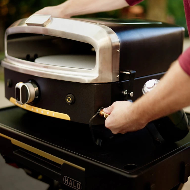 Halo Versa 16-Inch Propane Gas Powered Portable Pizza Oven With Rotating Cooking Stone 10 Halo Versa 16-Inch Propane Gas Powered Portable Pizza Oven With Rotating Cooking Stone - Image 8