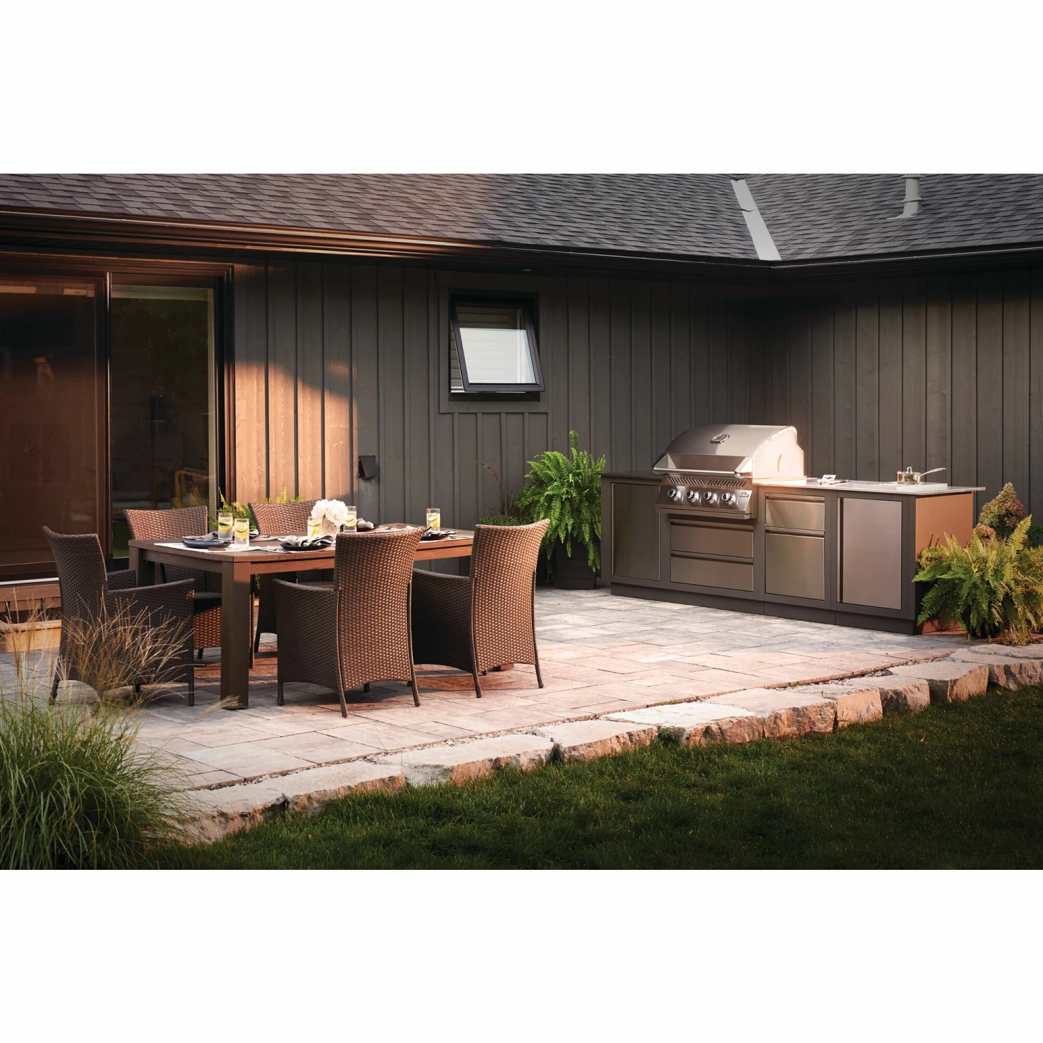 Napoleon Built-in 500 Series 32-Inch Stainless Steel 4-Burner Propane Gas Grill 8 Napoleon Built-in 500 Series 32-Inch Stainless Steel 4-Burner Propane Gas Grill - Image 6