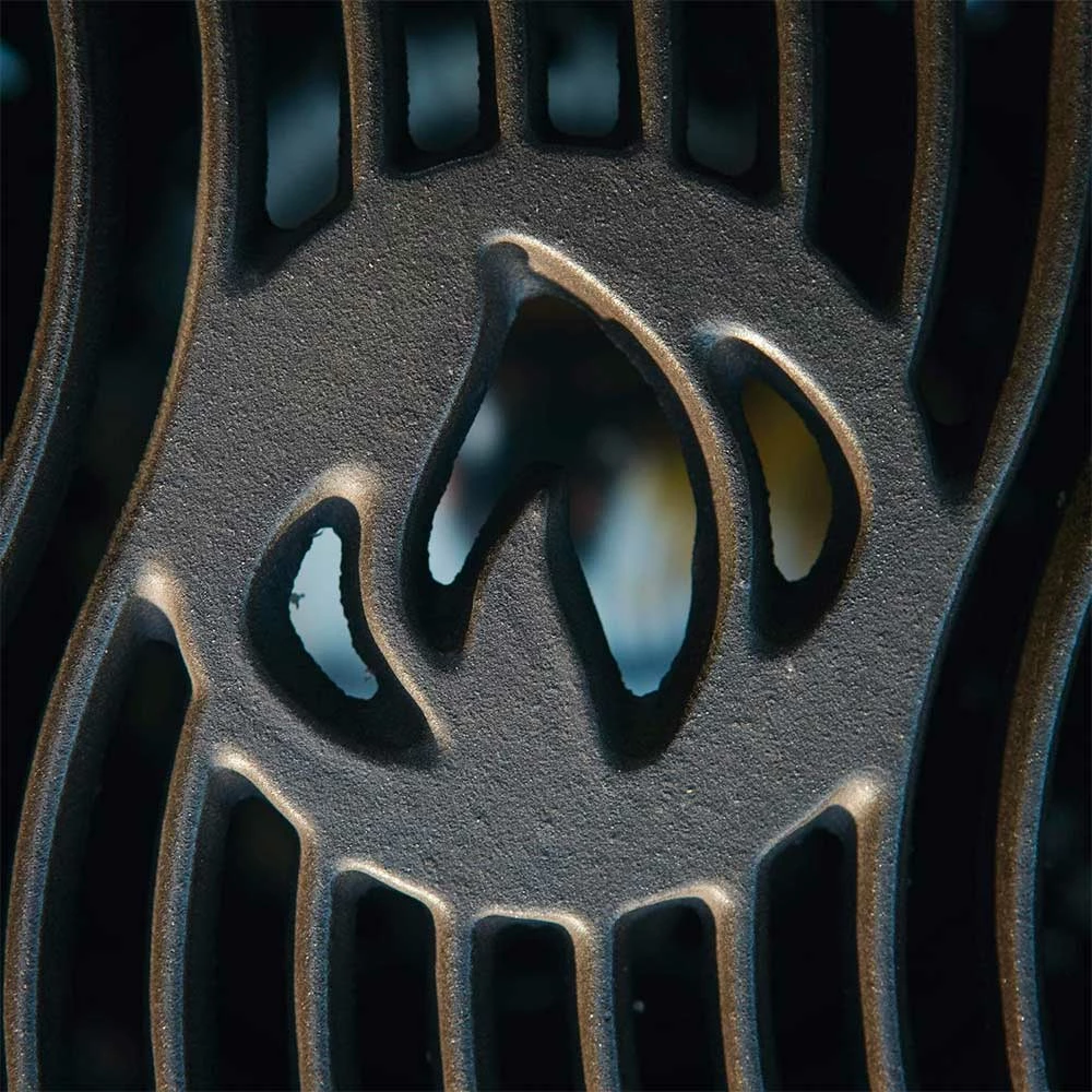 Napoleon PRO 22-Inch Charcoal Kettle Grill 8 Napoleon PRO 22-Inch Charcoal Kettle Grill - Image 6