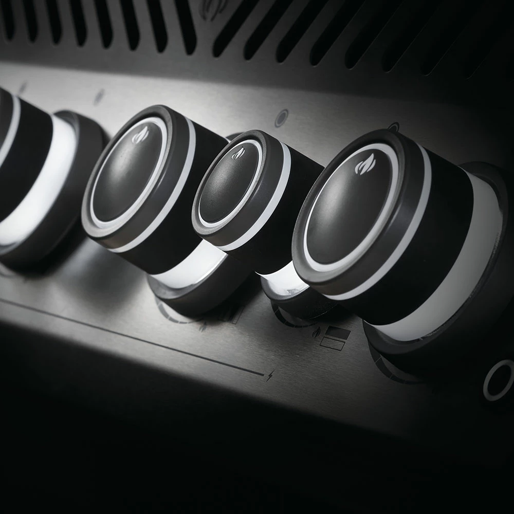 Napoleon Rogue SE 525 RSIB Propane Gas Grill With Infrared Rear & Side Burner - Stainless Steel 7 Napoleon Rogue SE 525 RSIB Propane Gas Grill With Infrared Rear & Side Burner - Stainless Steel - Image 5