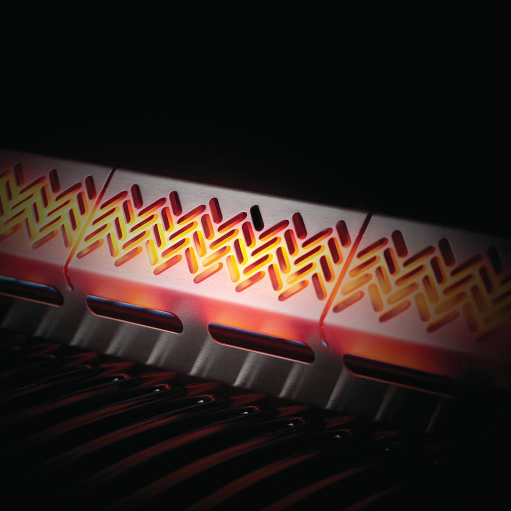 Napoleon Rogue SE 525 RSIB Propane Gas Grill With Infrared Rear & Side Burner - Stainless Steel 8 Napoleon Rogue SE 525 RSIB Propane Gas Grill With Infrared Rear & Side Burner - Stainless Steel - Image 6