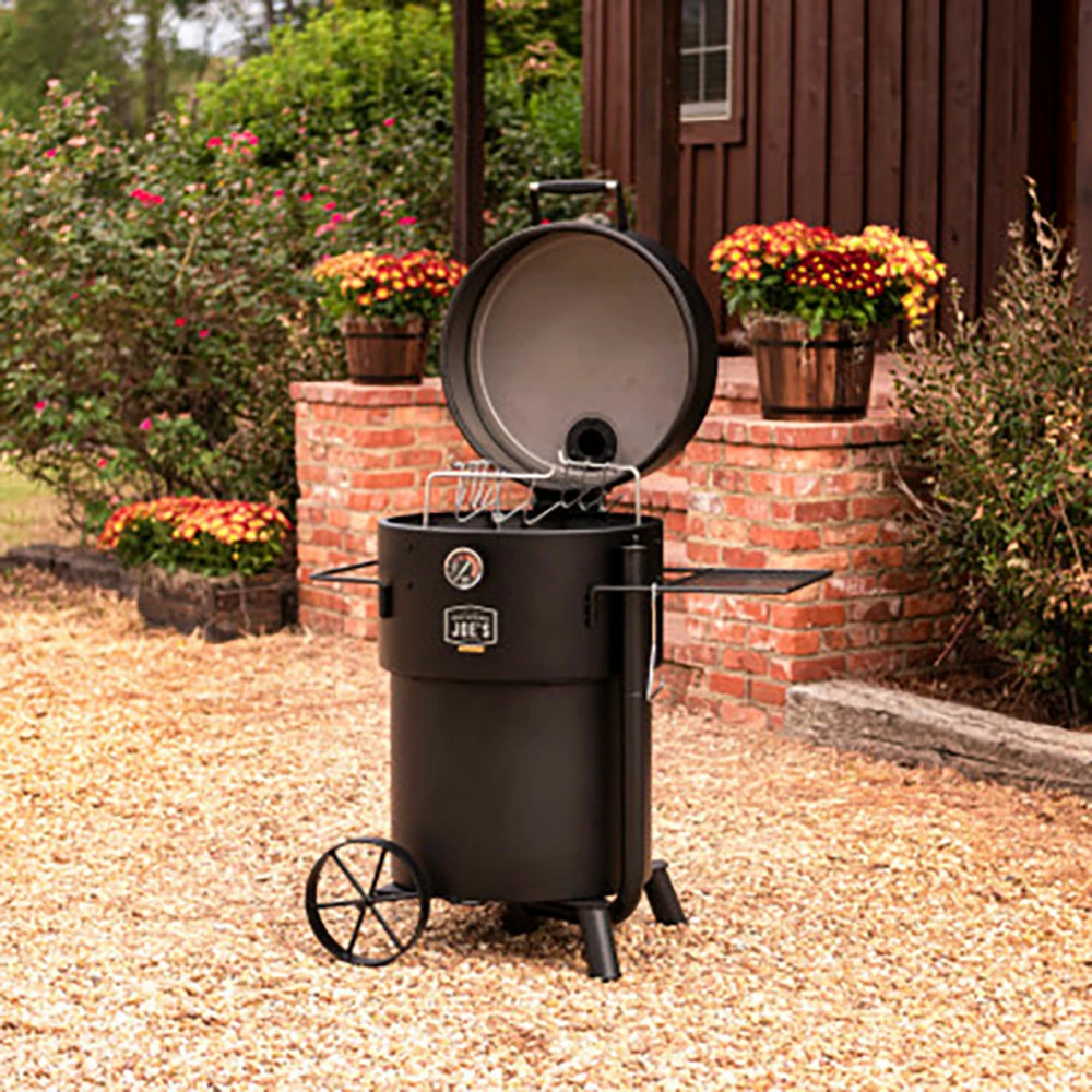 Oklahoma Joe's Bronco Pro Drum Charcoal Smoker - Black 12 Oklahoma Joe's Bronco Pro Drum Charcoal Smoker - Black - Image 10