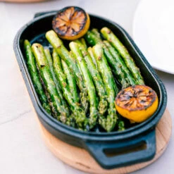 Ooni Cast Iron Sizzler Pan 9 Ooni Cast Iron Sizzler Pan -BBQDIRECT Shop Ooni Cast Iron Sizzler Pan UU P08C00 Greens