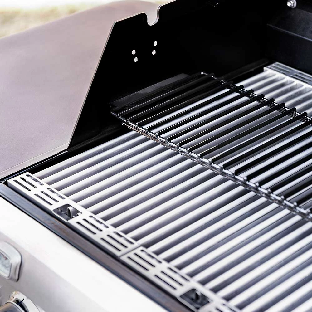 Saber Grills Cast Black 500 32-Inch 3-Burner Freestanding Infrared Propane Gas Grill 7 Saber Grills Cast Black 500 32-Inch 3-Burner Freestanding Infrared Propane Gas Grill - Image 5