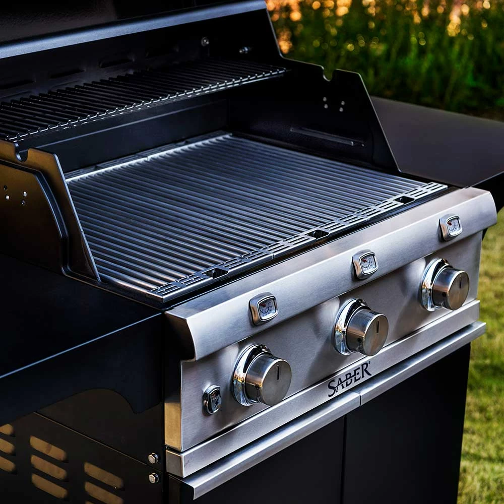 Saber Grills Cast Black 500 32-Inch 3-Burner Freestanding Infrared Propane Gas Grill 11 Saber Grills Cast Black 500 32-Inch 3-Burner Freestanding Infrared Propane Gas Grill - Image 9