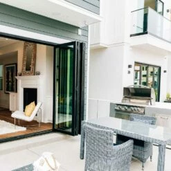 Summerset Grills Sizzler 40-Inch 5-Burner Built-In Propane Gas Grill With Rear Infrared Burner -BBQDIRECT Shop Summerset Grills Sizzler Series Gas Grill with Rear Infrared Burner Lifestyle House 2 4