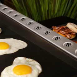 Blackstone Griddle Culinary Pro Cabinet 36-in 4-Burner Freestanding Propane Gas Commercial Style Flat Top Grill -BBQDIRECT Shop blackstone 36 inch culinary griddle 1902 detail Copy