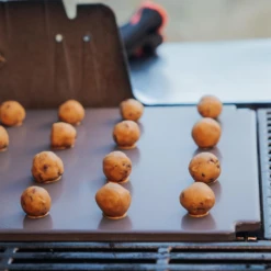 Weber Grills Crafted Glazed Baking Stone 9 Weber Grills Crafted Glazed Baking Stone -BBQDIRECT Shop weber crafted glazed baking stone lifestyle